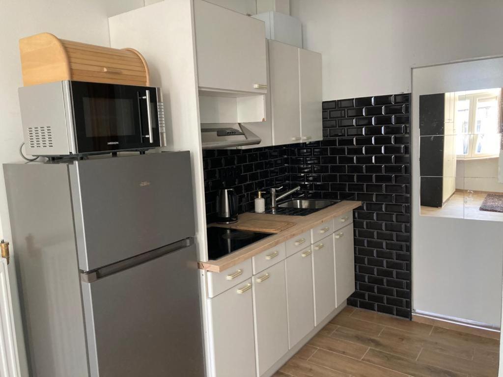 Magnifique Studio Au 2Eme Etage, A Proximite De La Gare Du Midi! Брюссель Экстерьер фото